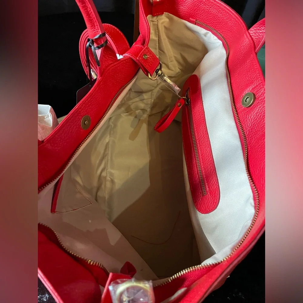 IO PELLE NWT Made In Italy RED Leather Skull Embossed Skull Tote - Picture 9 of 17